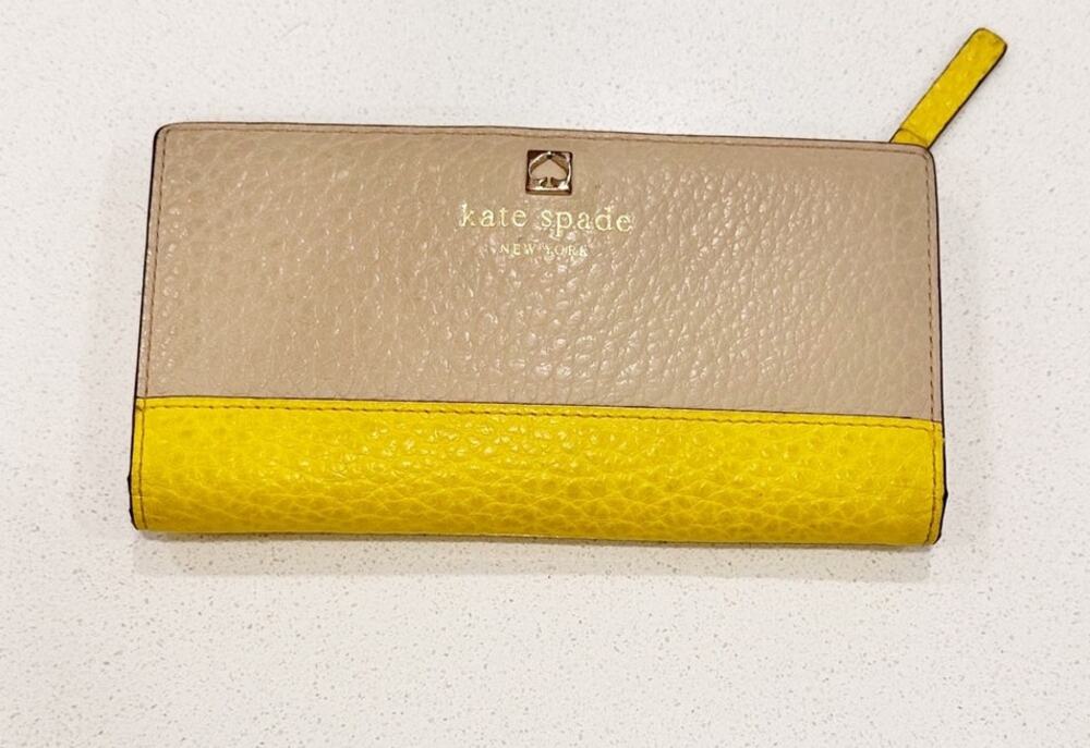 Kate Spade Laurel Way Stacy Colorblock Leather Bifold Wallet Beige Yellow Slim